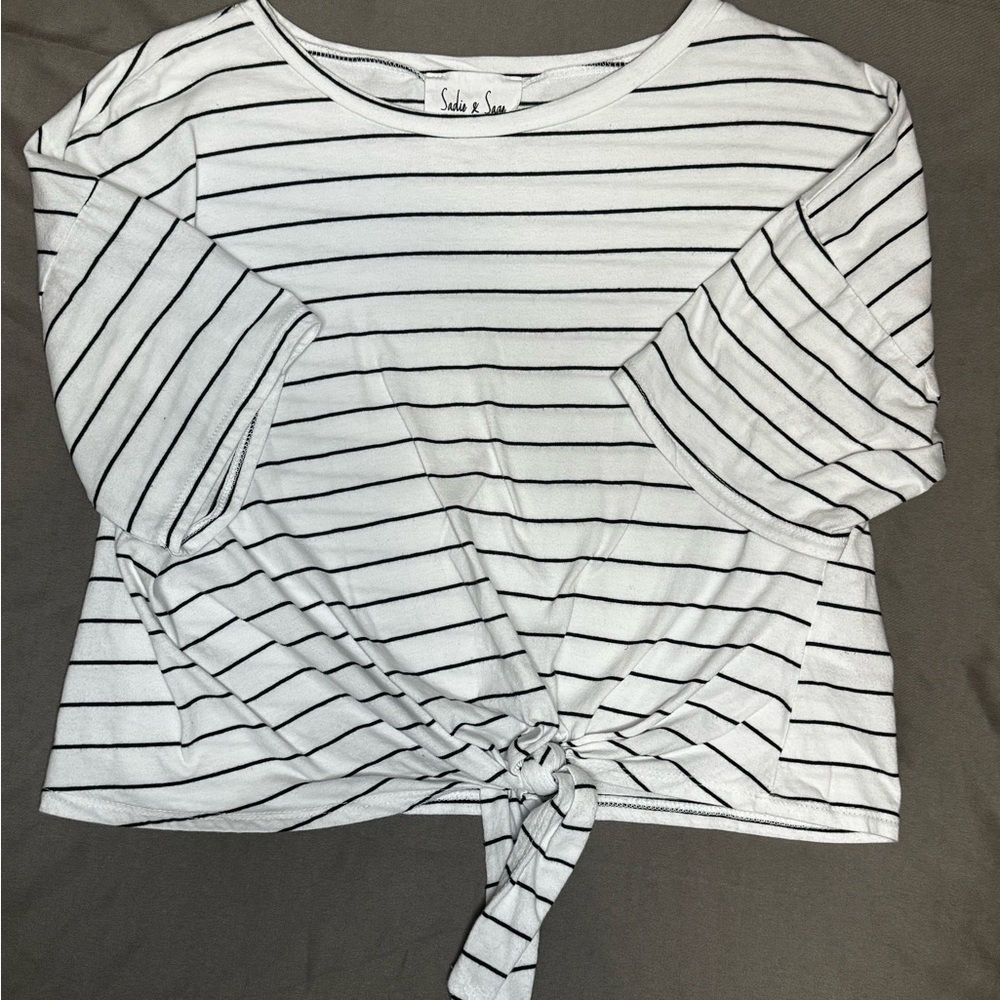 Sadie & Sage Striped Tie Front Crop Top Small White Black Short Sleeve EUC - Picture 4 of 7